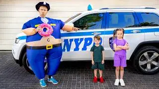 🛞 Learning to Drive Safely! 🚗 Fun Road Rules for Kids