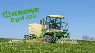 KRONE BIG-M 420 | UNE FAUCHEUSE AUTOMOTRICE DE 9M DE LARGE 😎