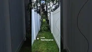 WHITE VINYL FENCE