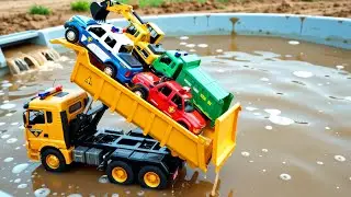 Splash! Toy Truck Car Wash & Real Vehicles Song 🚓🚒🚑 Learn Cars for Kids