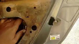 1° Vídeo: Troca do puxador da porta do FORD FIESTA 2001.