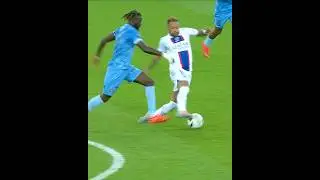 Neymar Showing Mbapp&eacute; How to Pass ☠️👑