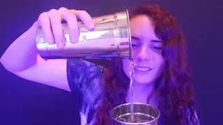 ASMR Pouring Water From One Cup To Another (5 Minute ASMR ⏰)