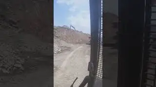 #excavator _ proses pemindahan player penggilingan pasir #BUMINDOSAKTI