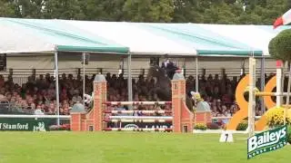 Elite Eventing | Land Rover Burghley Horse Trials 2013 Show Jumping Highlights