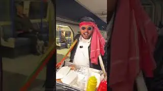 #INDIAN 🇮🇳 SELLS Samosa's on a train in #London