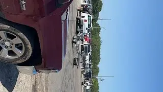 Заполненный лодочный спуск!!