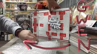 Comic Unboxing with a Extra Special Guest, Very Cute Stan Lee Tribute, & Comic Room Announcement