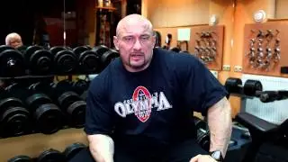 Jestem chudy i mam brzuch. Co robić? Robert Piotrkowicz pomaga.