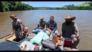 fui acampar no mato das onças com os amigos