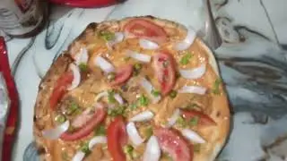 Sidra made a pizza from tandoori roti.....#use of waste food