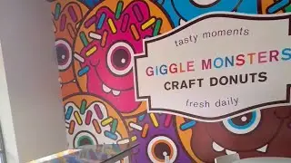We try A BAKERS DOZEN of Giggle monsters Craft Donuts POST BODYBUILDING SHOW 💪🤦🏻&zwj;♂️