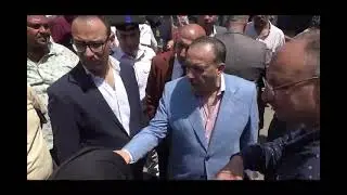 محافظ أسيوط يقود حملة مكبرة لإزالة الاشغالات والتعديات على الطريق العام بحي غرب