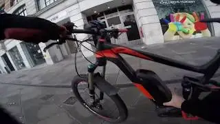 Deliveroo cool security guard