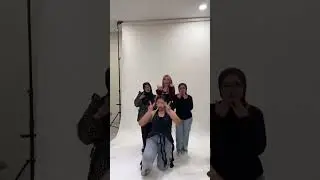 our first Indonesian iDOLLA meeting 🇮🇩😭💜 love y'all