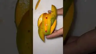 Amazing fruit cutting skills 🥭🥰#shorts #viral #ytshorts #foryou #satisfying #shortsfeed#mango