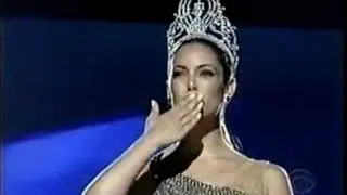 Denise Qui&ntilde;ones ( Puerto Rico ), Miss Universe 2001 - Farewell Walk