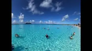 Little San Salvador Island / Half Moon Cay