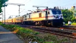 MAA TARA express (13187) SEALDAH TO RAMPURHAT PASSING THROUGH SODEPUR STATION.#indianrailways#train.