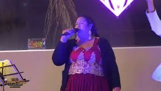 Vitalia Zeballos y Los Del Valle - Mix Huayños 