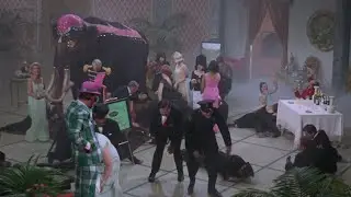 Riddler uses laughing gas at party