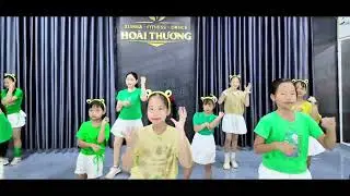 Ếch ngo&agrave;i đ&aacute;y giếng / Zumba cover /dance nh&iacute;/ Zumba Ho&agrave;i Thương