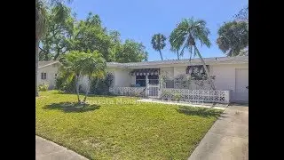 Sarasota House Rentals: 6760 Half Moon Drive 2BR/2BA by Sarasota Property Management Company