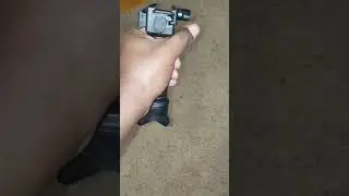 Verticle Grip transforms to bi-pod