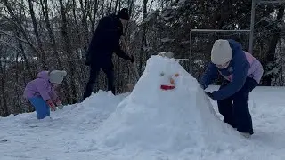 Wir bauen eine Schneemann ⛄️  ( Zwerg ) #funnyfamily #kids 