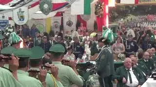 Schützenfestmontag Der Zapfenstreich mit Aufmarsch in Königshoven2019