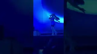Ariana Grande - Breathin live at the SWT in Berlin