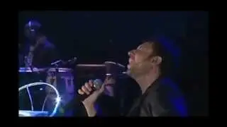 Gigi Finizio - E tu mi manchi - OFFICIAL VIDEO (dal DVD PIU' CHE POSSO LIVE)