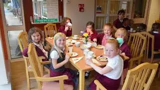 Prosiect Pontio'r Cenhedlaethau Llys Awelon a Ysgol Pen Barras, Rhuthun