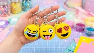 DIY Emoji Keychain | How to make your own Emoji keychains | PAPER CRAFTS #DIY #EMOJI