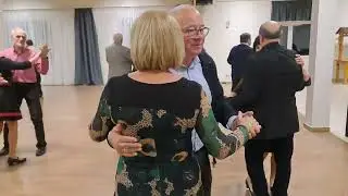 Pierwsze pary z kapelą Braćmi Urbańczyków  na tańcach na żywo w Mokrosęku 17Stycznia 2026