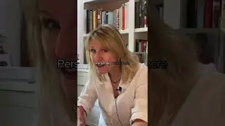 Looking for Color in Kirsten Dunst's AD Home Tour | Interior Designer Annie Elliott Reacts #shorts
