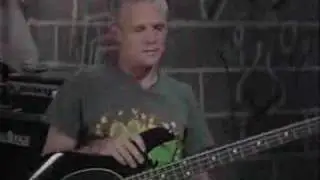 Flea - Funk Slap Bass Lesson