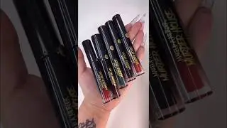 Testing how waterproof the Murder House lipsticks really are 🧐 🖤 #lipstick #waterresistant #makeup