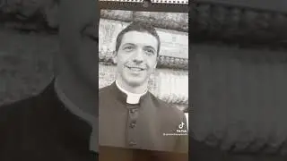 HANDSOME ITALIAN PRIEST 💗💗💗