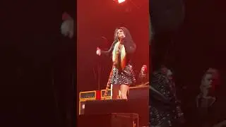 Avril Lavigne World Tour 2022 Love Sux