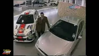Ford Focus vs Ford Focus WRC (2001)