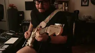 SURF'S UP - Fender Stratocaster AVRI 1965 Shoreline Gold