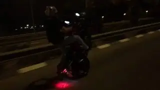 Mt07 3rd gear wheelie +plus firt time wheeliebar scrape!