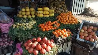 Pakistani Fruits & Vegetables Shop || Street food of Faisalabad | Pakistani street food