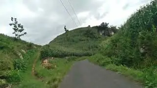 Bukit Teletabis (Turun)