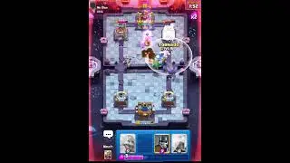 HOW TO PLAY E GIANT BOWLER‼️😈🤝🏾#clashroyale #electrogiant #evocage #clashroyaleshorts 