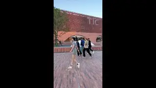 Why do all these friends behind them know how to do the moonwalk? It's so cool! #Moonwalk #ZeGe