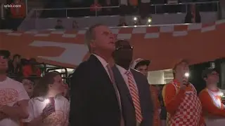 Vol fans relieved after UT basketball coaching scare