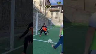 Tu cosa fai al posto del portiere? 😂 #calcio #portiere #offerta