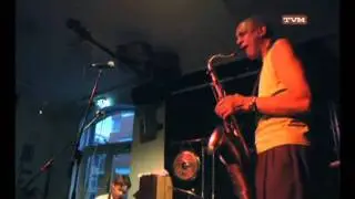 L&oslash;vdal, Tchicai and Baby Sommer sings and plays